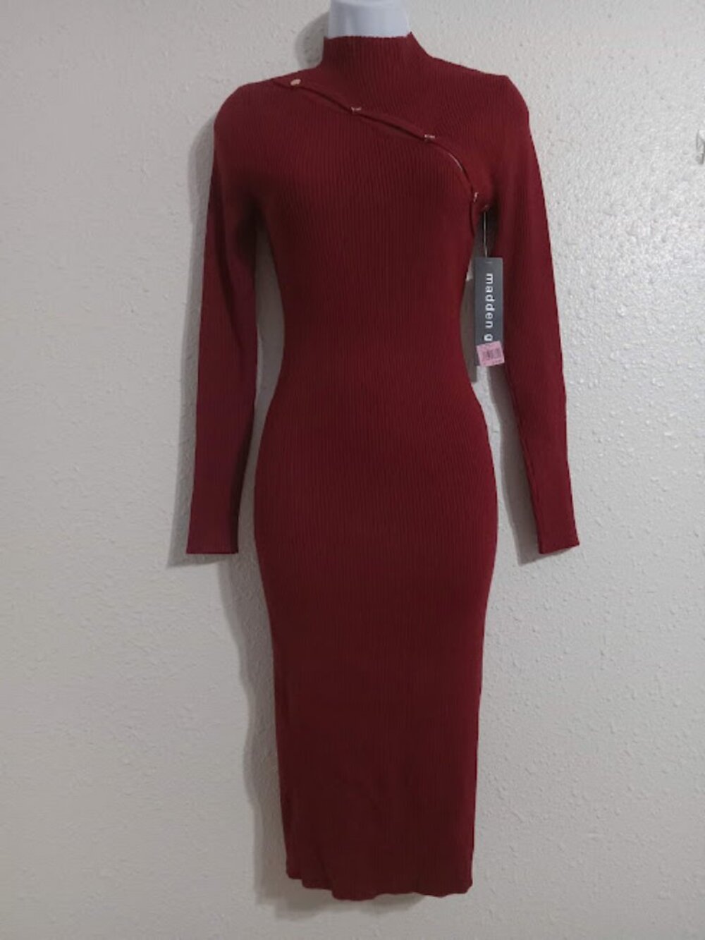 Madden Girl Ribbed Midi Dress